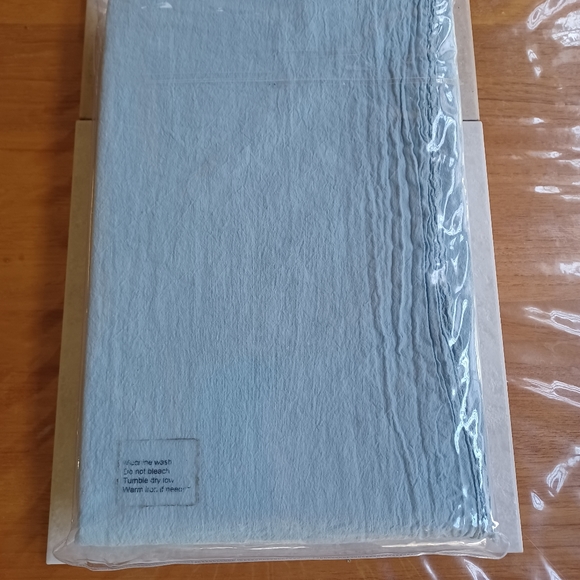 PIU BELLE SHABBY CHIC  BLUE LINEN COTTON TABLECOTH NWT 60X104 - Picture 11 of 16